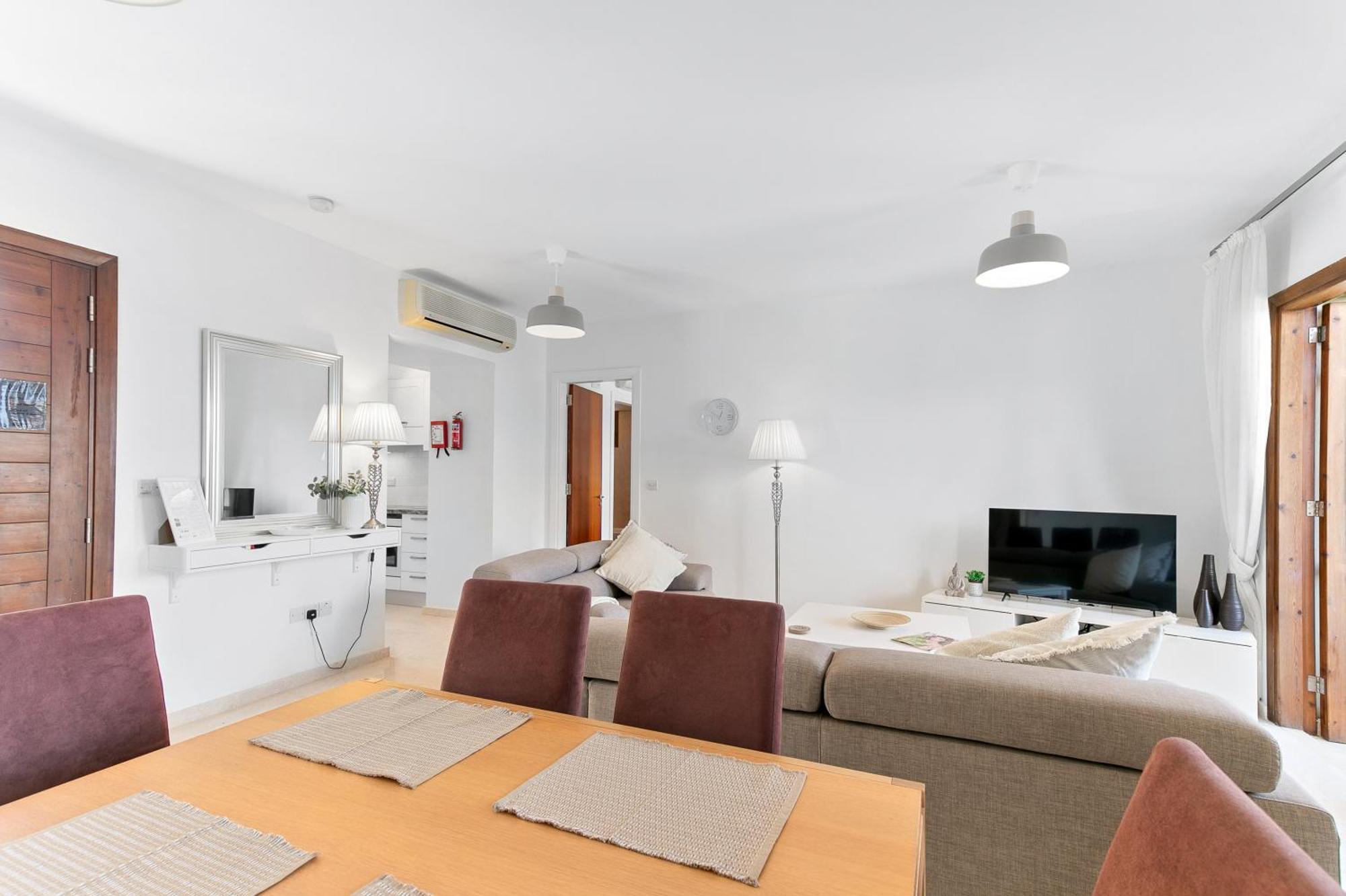 2 Bedroom Apartment Chloe With Communal Pool, Aphrodite Hills Resort Kouklia Exterior foto